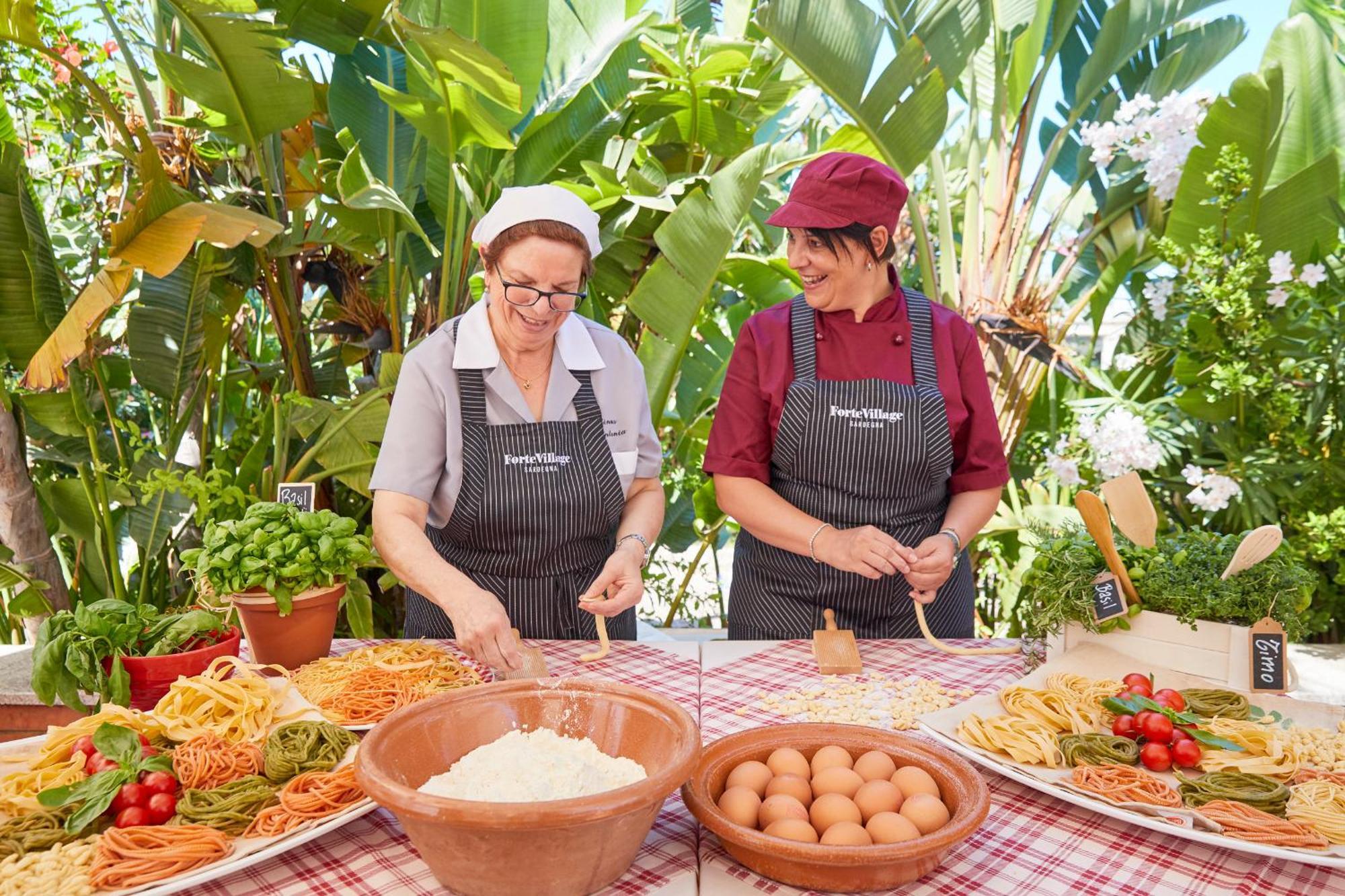Forte Village Resort - Le Palme Santa Margherita di Pula Extérieur photo